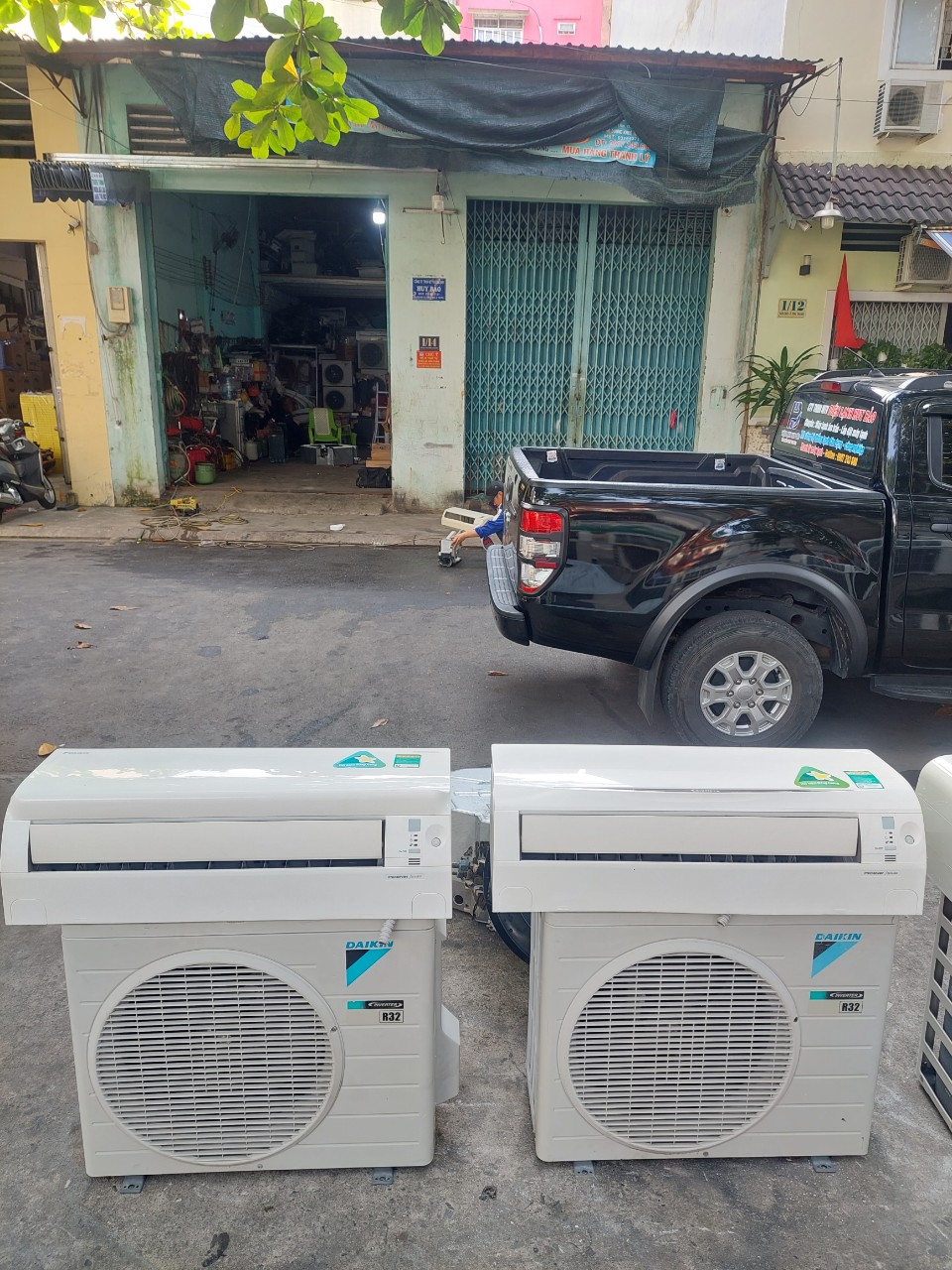 Máy lạnh âm trần cũ - Hồ Chí Minh